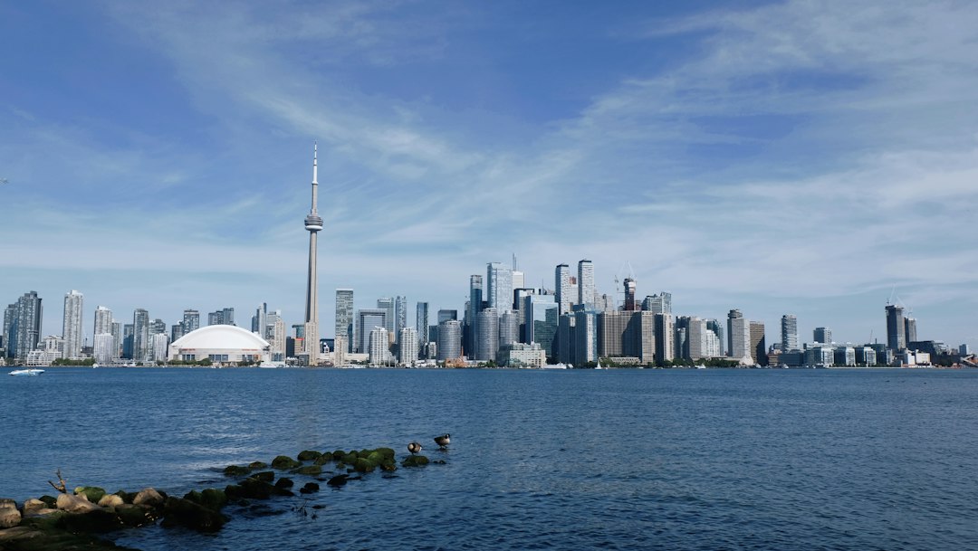 Oppdag Badeplasser i Toronto: Din Guide til Vannopplevelser